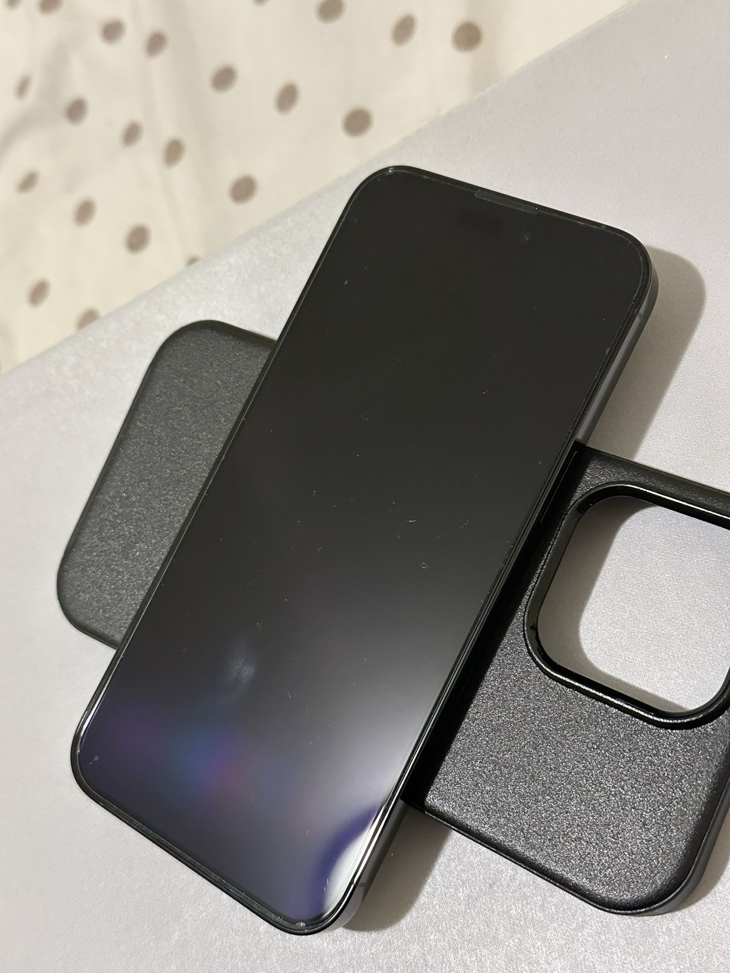 iPhone 14 Pro Más Unlocked