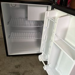 Mini Refrigerator 
