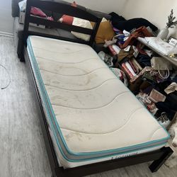 Twin bed For Sale 