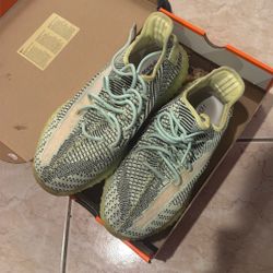 Men’s Yeezy Yellow 100% Authentic Great Condition!!!