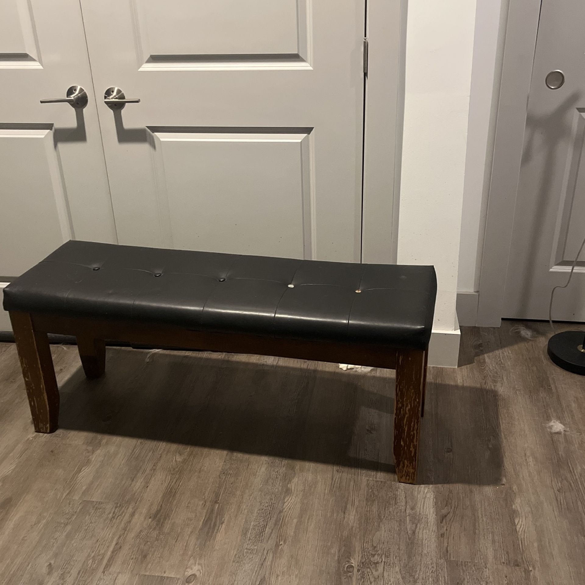 Leather Bench (Indoor/outdoor)