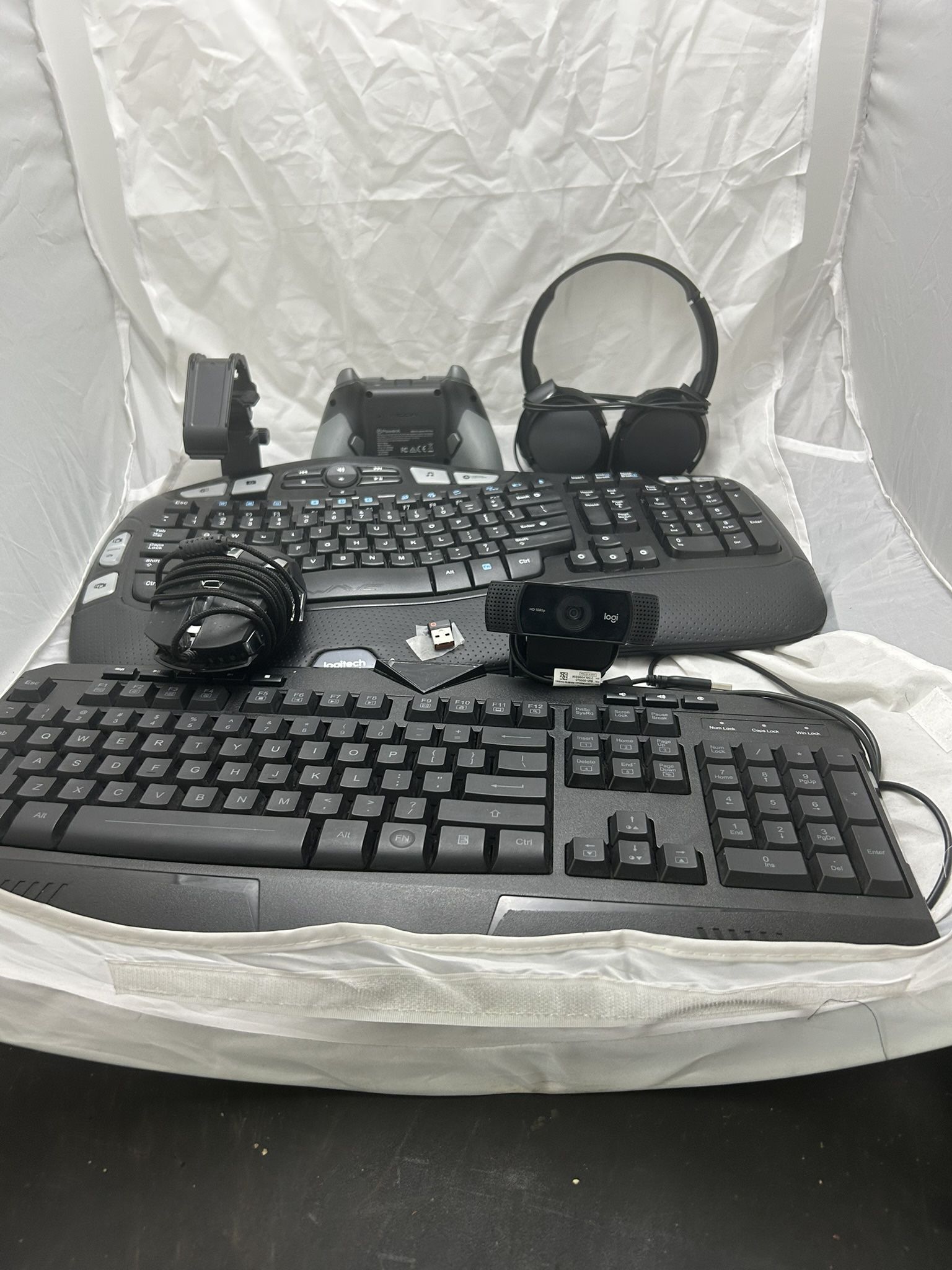 PC Gaming Bundle β Keyboards, Xbox Controller, Headset, mouse, webcam great deal!