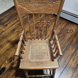 Antique High Chair Baby Chair