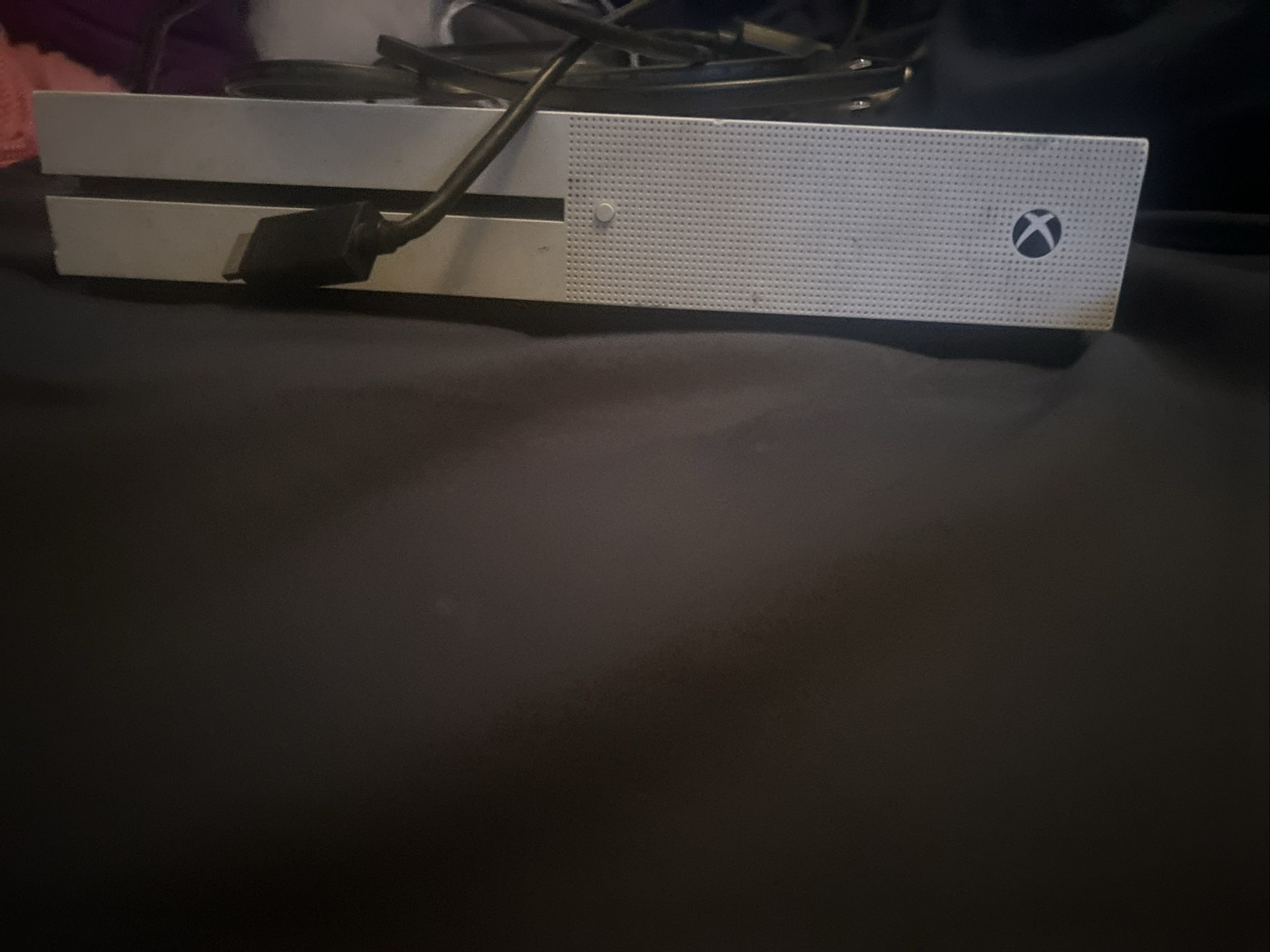 Xbox One S