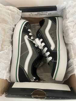 VANS TRANSISTOR Size 4.0 Y/ Kids.