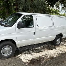 2006 Ford Econoline E350 77k miles CT  $8500 OBO