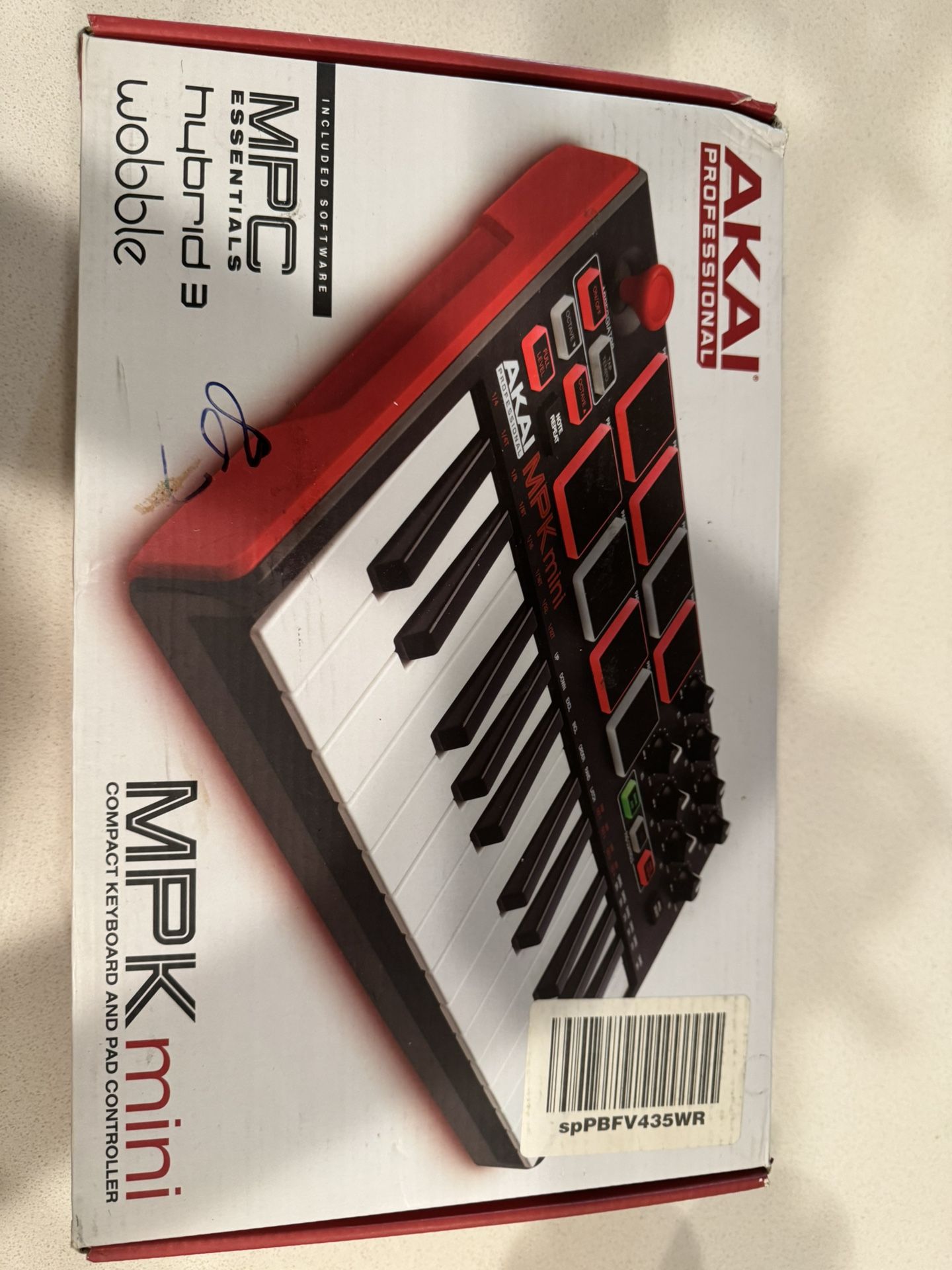 Akai MPK mini Keyboard and Pad Controller