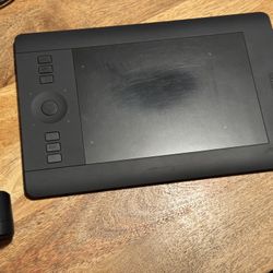 Wacom Intuos Pro 4 Small Graphics Tablet 