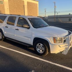 2009 Chevy Suburban 1500 LS