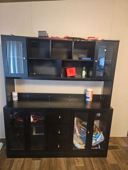 Storage cabinet
