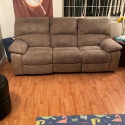 Electric Reclining Couch 