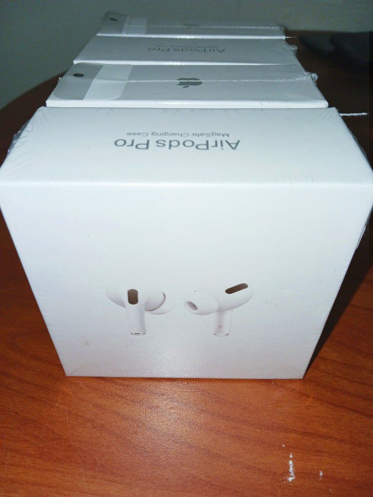 Apple AirPods Pro With Magsafe Charging Case Brand New In Factory Sealed Box 