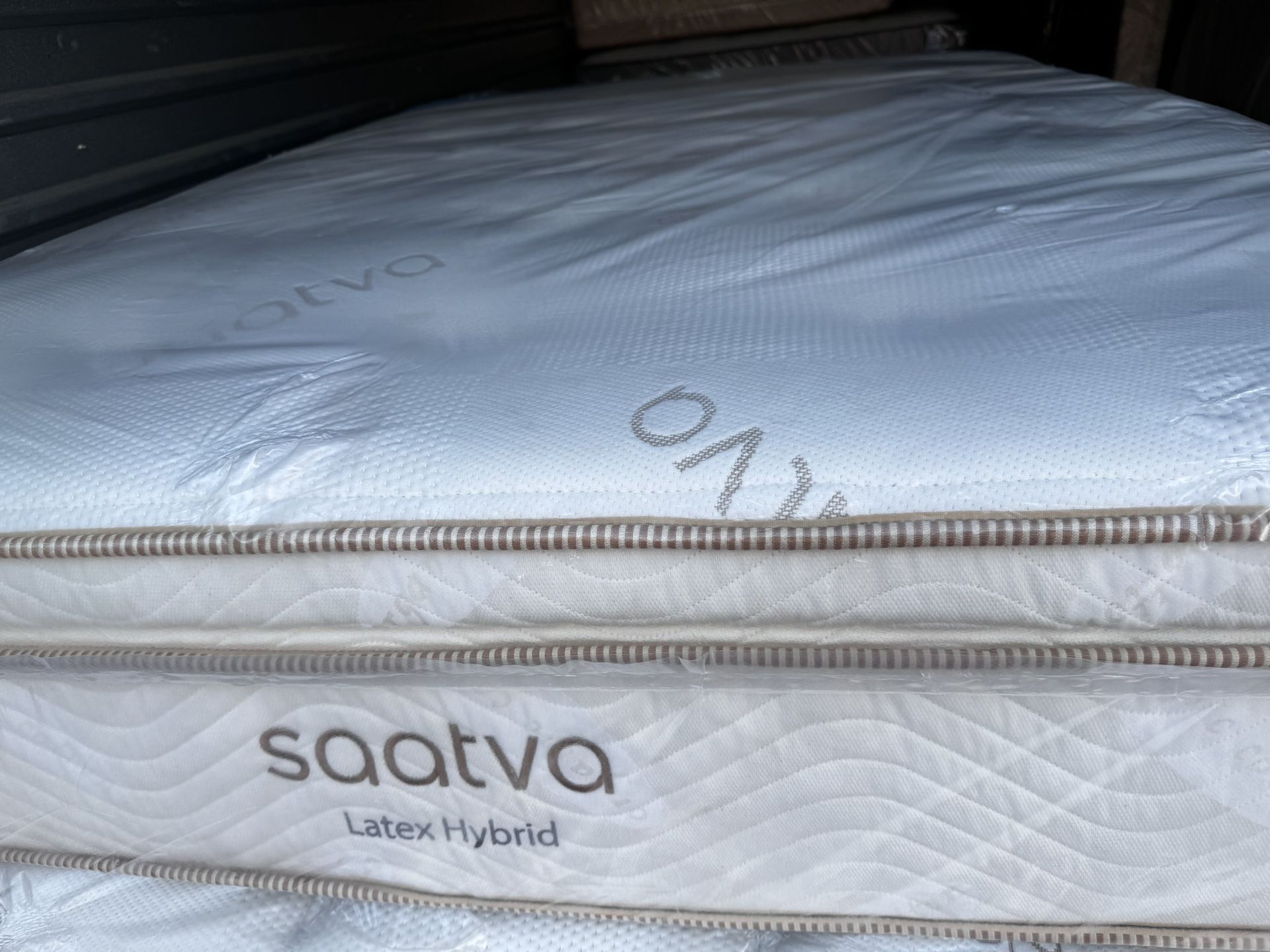 Brand New Organic Saatva Latex Hybrid California King Mattress. Free delivery!!