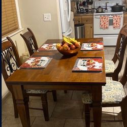 4 Chair Kitchen Table