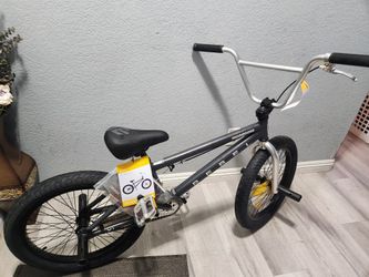 Mongoose Bike Bmx Rebel Boys 20 New Ready To Ride 