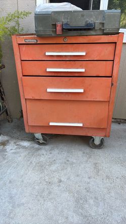 Caja para erramienta buena condiciones $40