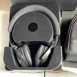 Bose Headphone w/ Bluetooth