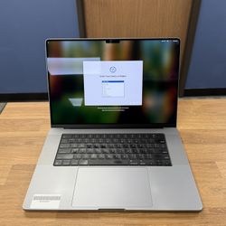 16" MacBook Pro M1 Pro 10 Core*32GB RAM*500GB SSD