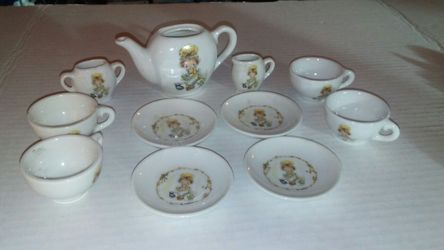 1971 Vintage little Tea Set Hallmark