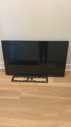 50in TV & Wall Mount