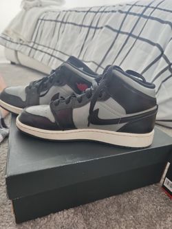 Jordan 1 Mid 7Y