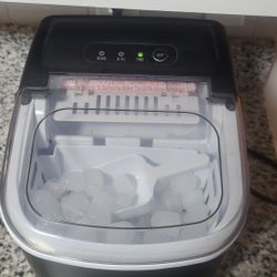Countertop Ice Maker 