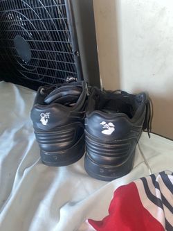 Off whites size 10