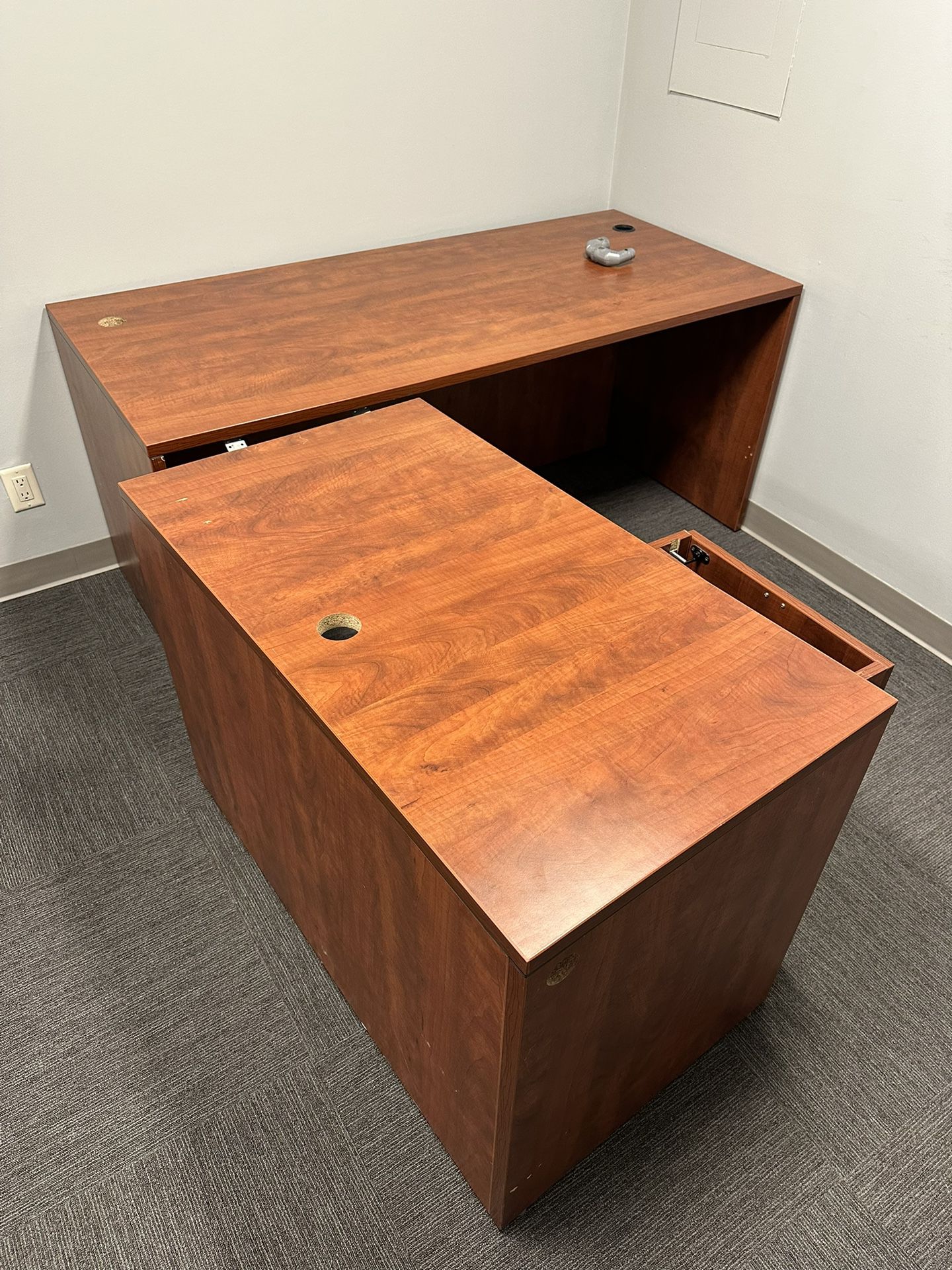 L Shaped Desk With Cabinet