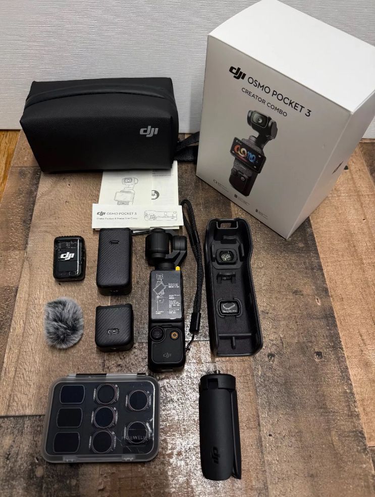 DJI OSMO Pocket 3 Creator Combo - Open Box.
