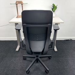 LIKE NEW CONDITION STEELCASE GESTURE CHAIR, FULLY LOADED WITH LUMBAR SUPPORT