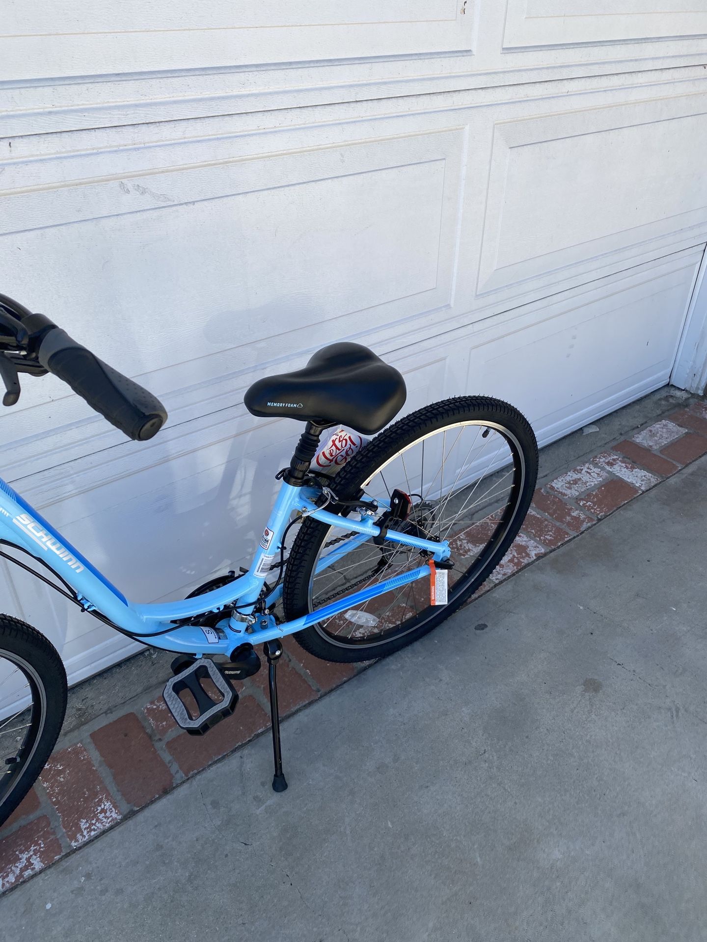 Schwinn Signature Women s Fordham 26 Comfort Bike for Sale in San Fernando CA OfferUp