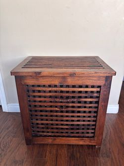 Wooden Lattice Storage Chest /table