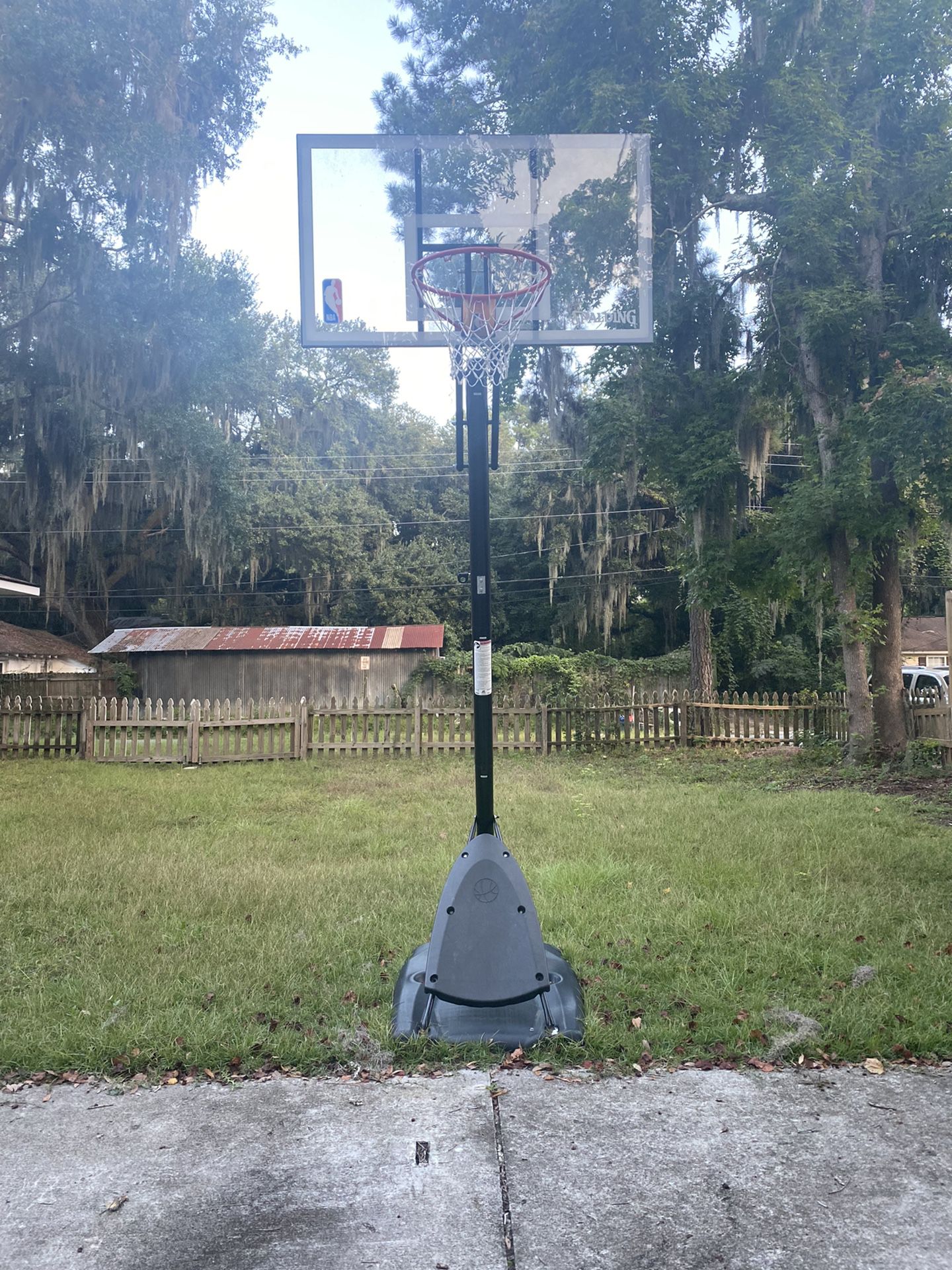 Full Size Basketball Goal (PRICE DROP)