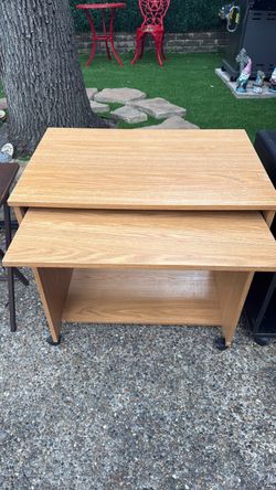 Wood Grain Computer Desk with Keyboard Tray