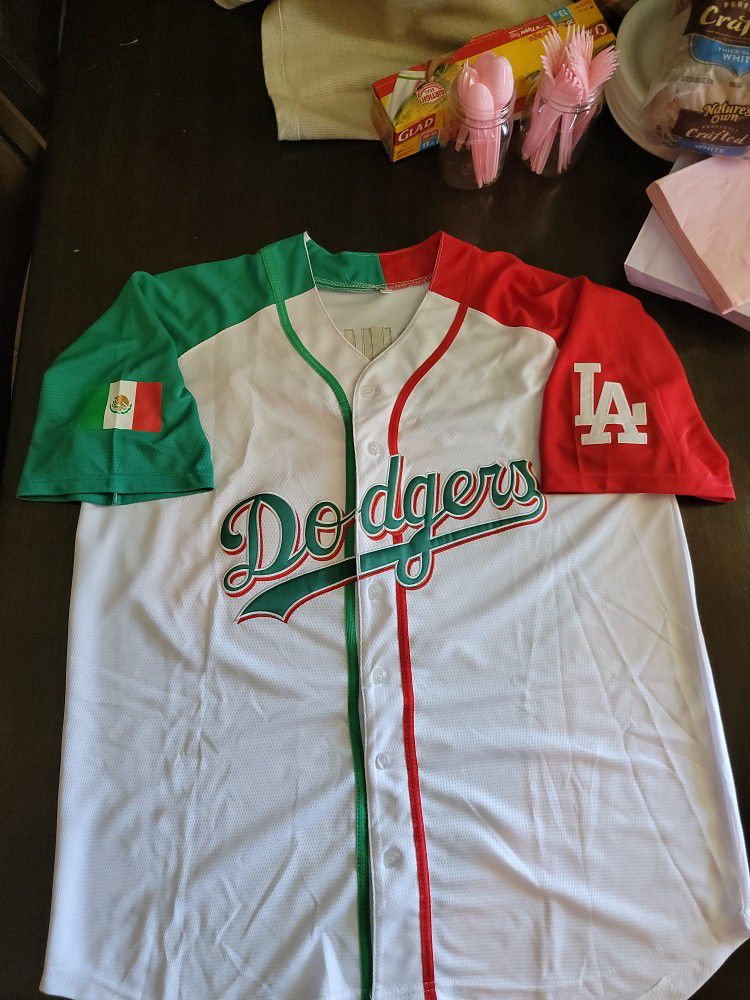 Tops, Womens Dodgers Mexico Edition Urias 7 Jersey Available Size Smlxl2xl