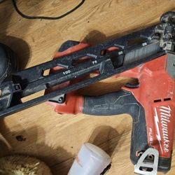 Milwaukee 15Ga M18 Finish Nailer 