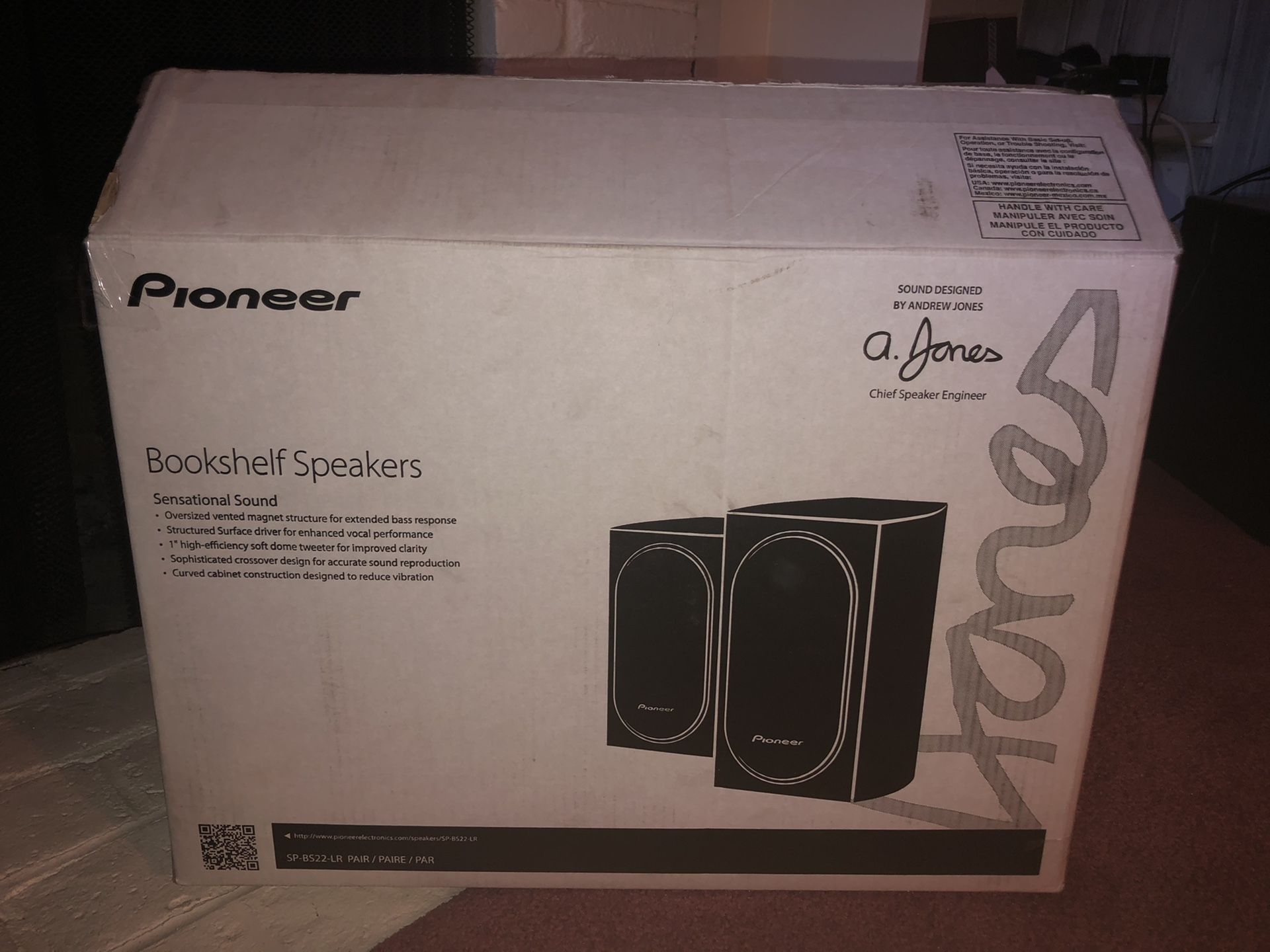 Selling a pair of Pioneer BS22-LR Speakers