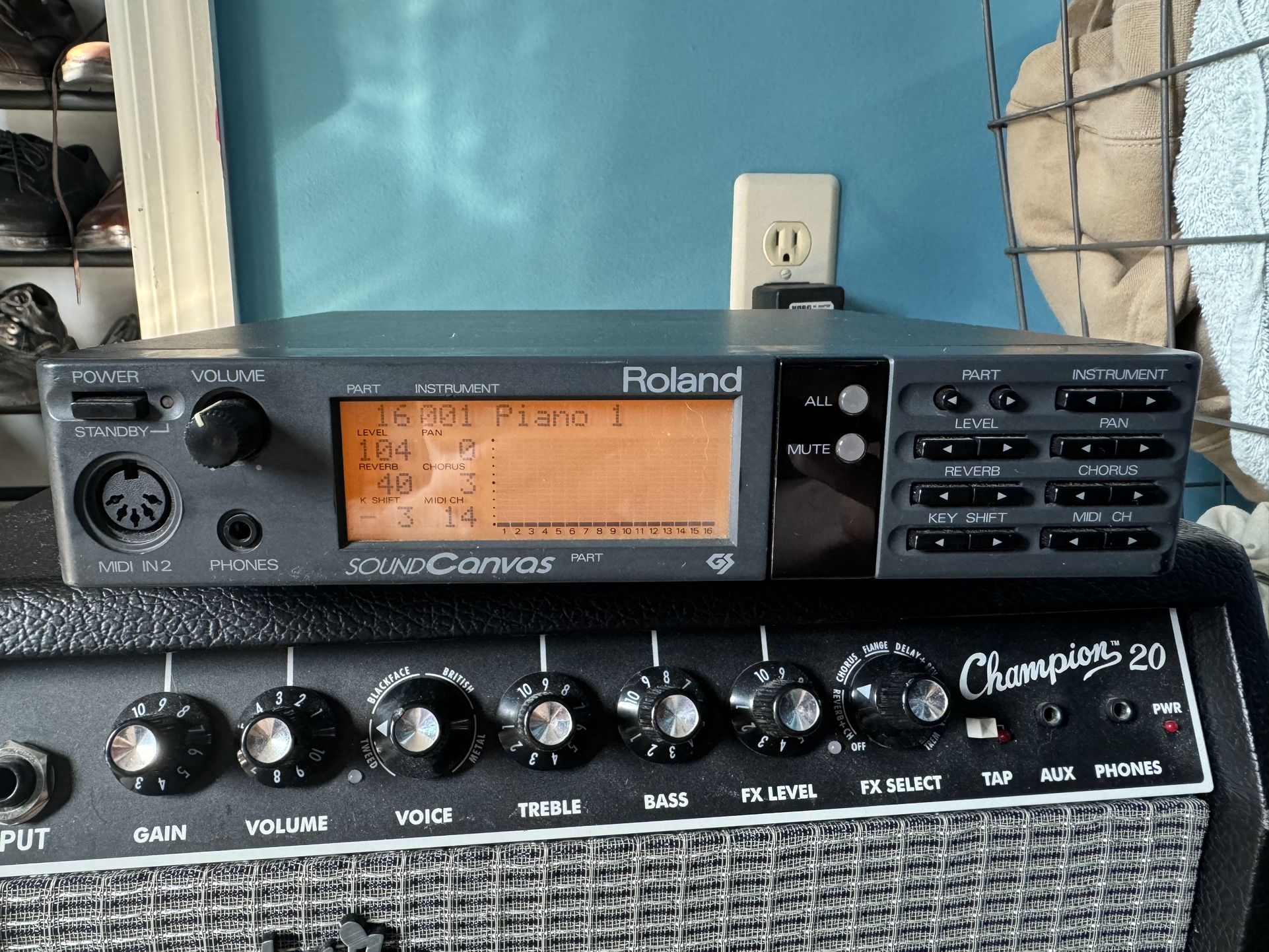 Roland Sound Canvas SC-55 Synthesizer