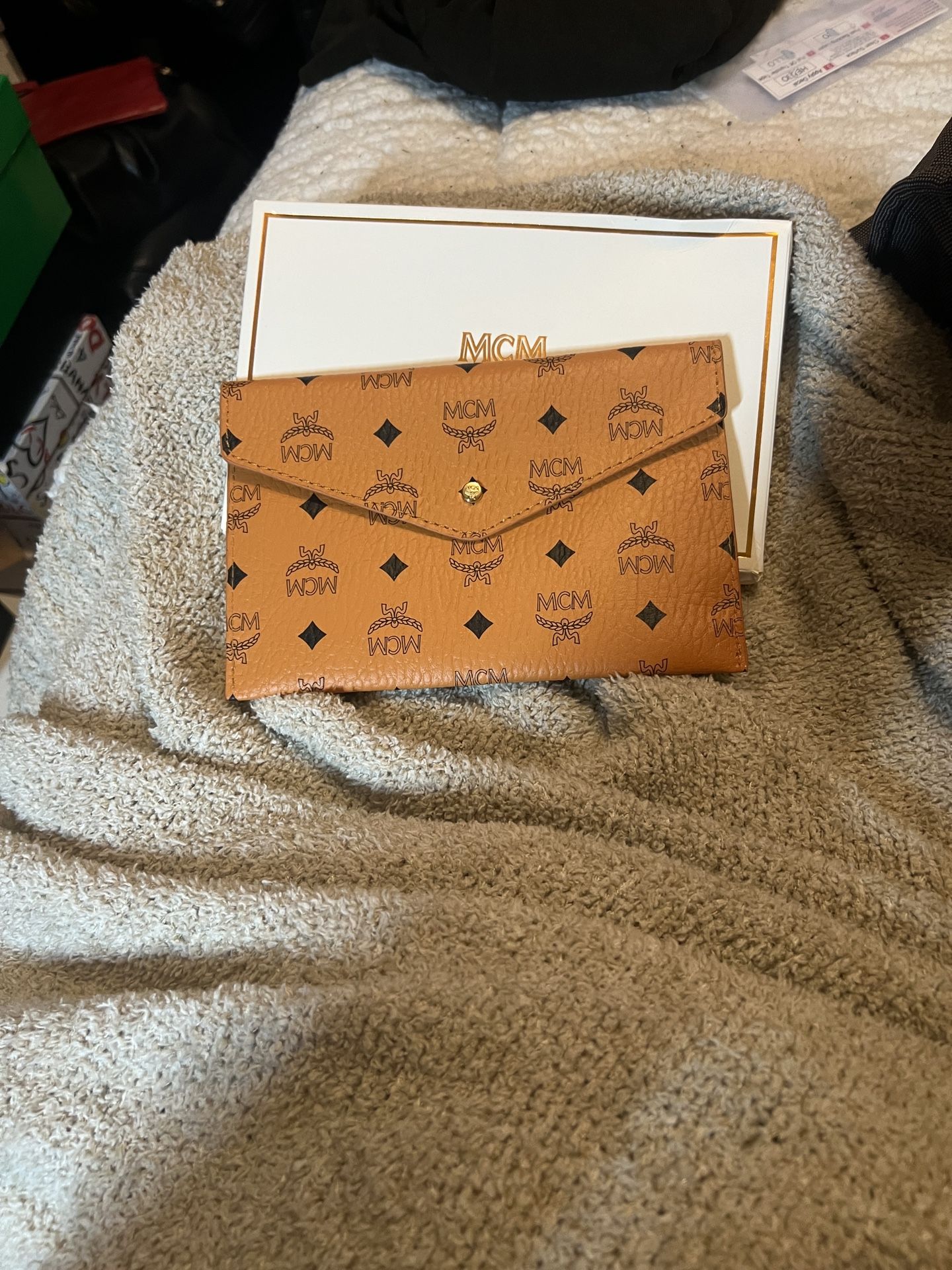 MCM Visetos Envelope Clutch In Cognac GWP
