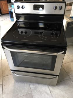 STAINLESS STEEL ELECTRIC RANGE BY FRIGIDAIRE