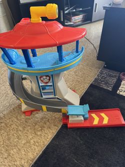 PAW PATROL ADVENTURE BAY TOWER