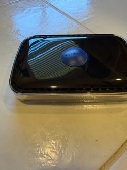 Network Router / Modem - 3 items
