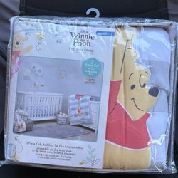 Disney Winnie The Pooh Crib Set 