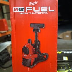 Milwaukee
M18 FUEL 18-Volt Lithium-Ion Brushless Red HEPA Multisurface 1 Gal. Cordless 3-in-1 Backpack Vacuum 