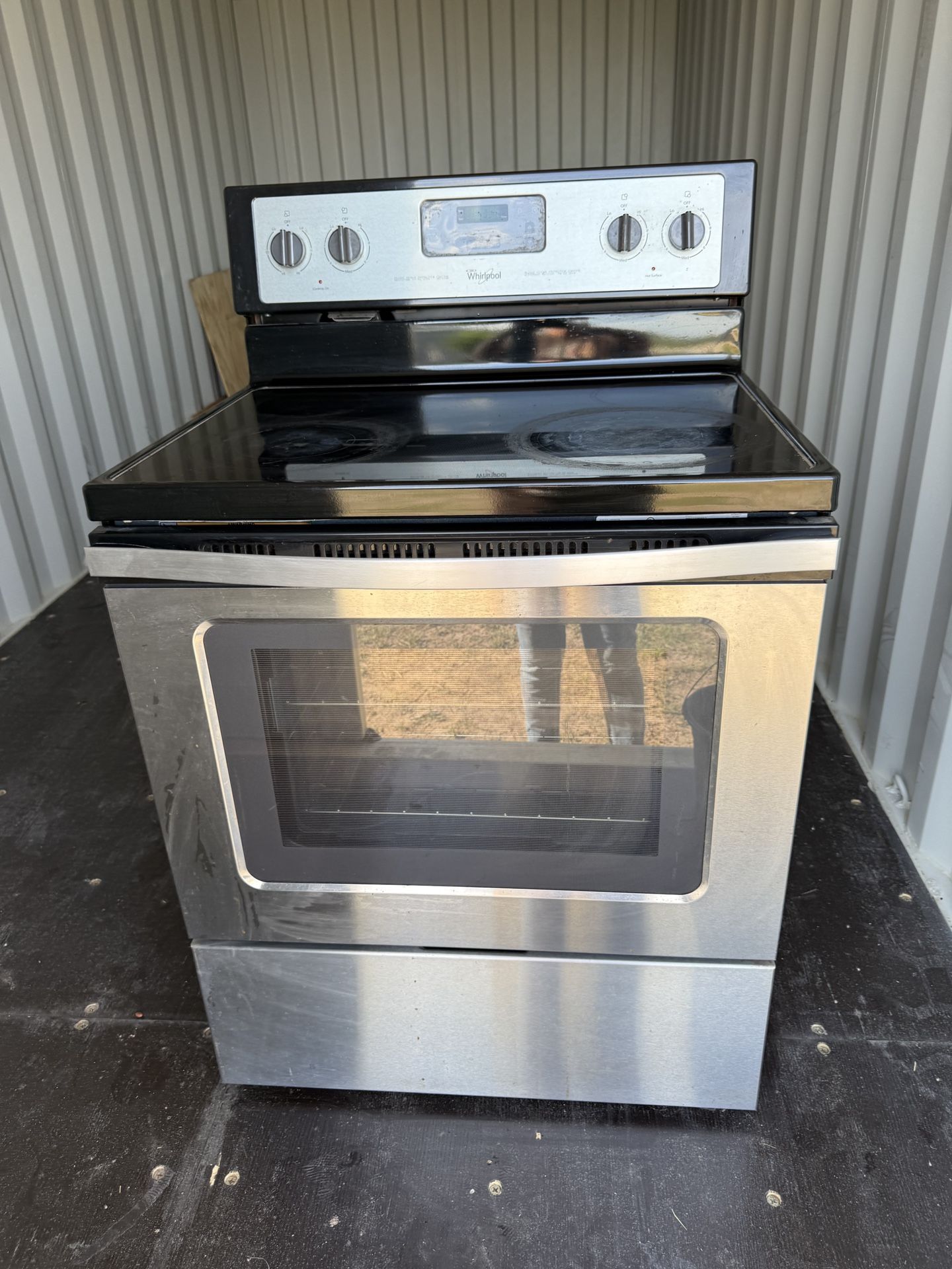 Stove/ Estufa $200