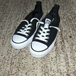 Size 4 Women's Brand New Converse 