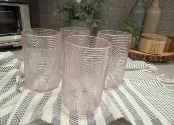 Set of 4 glasses