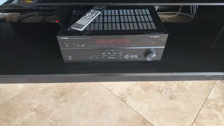 Yamaha AC Receiver RX-V677