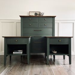 Dresser And Nightstand Set / Bedroom Furniture