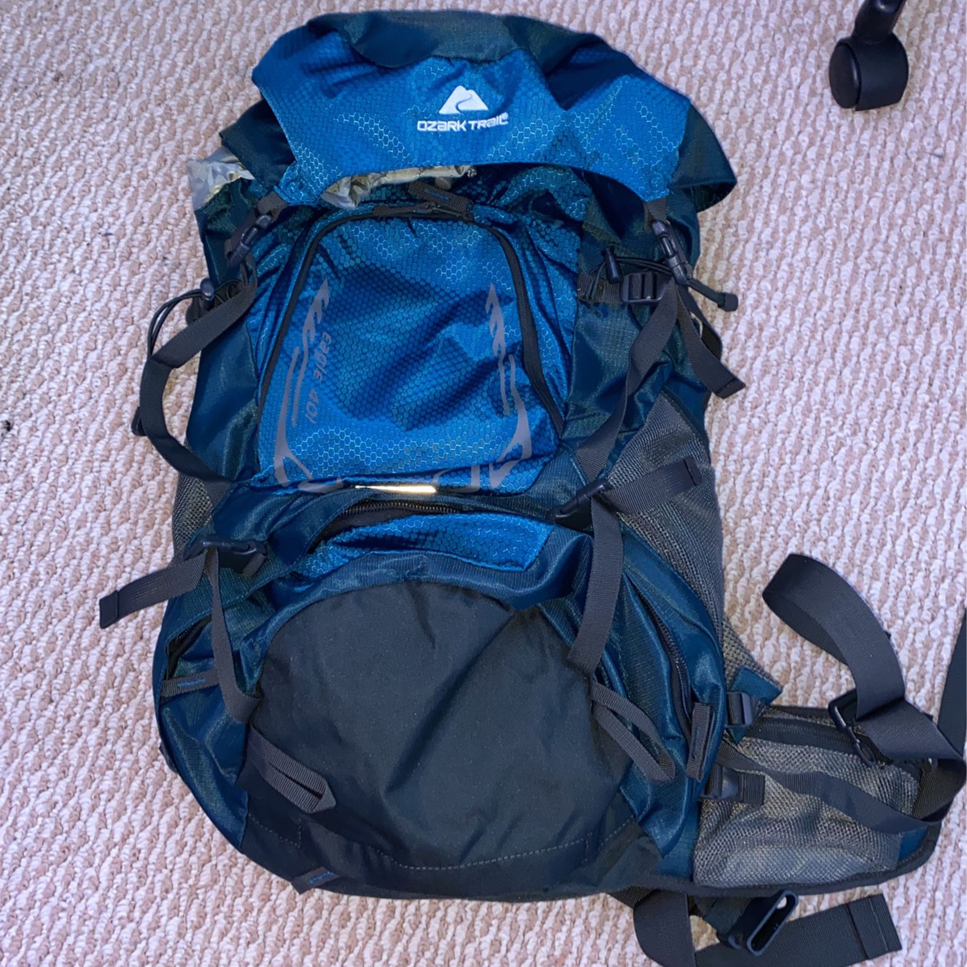 Ozark Trail 40L Camping backpack